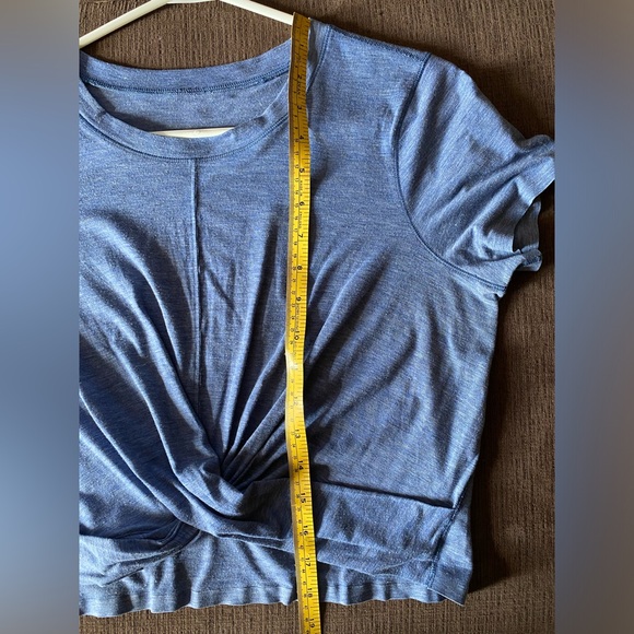 Lululemon Intended Crop Tee in Heathered Dark Cobalt (blue) - Picture 6 of 6